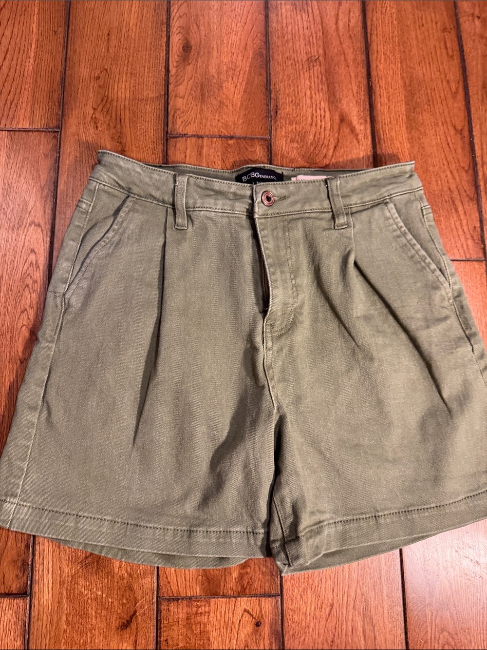 BCBGeneration Olive Pleated High-Rise Women’s Shorts